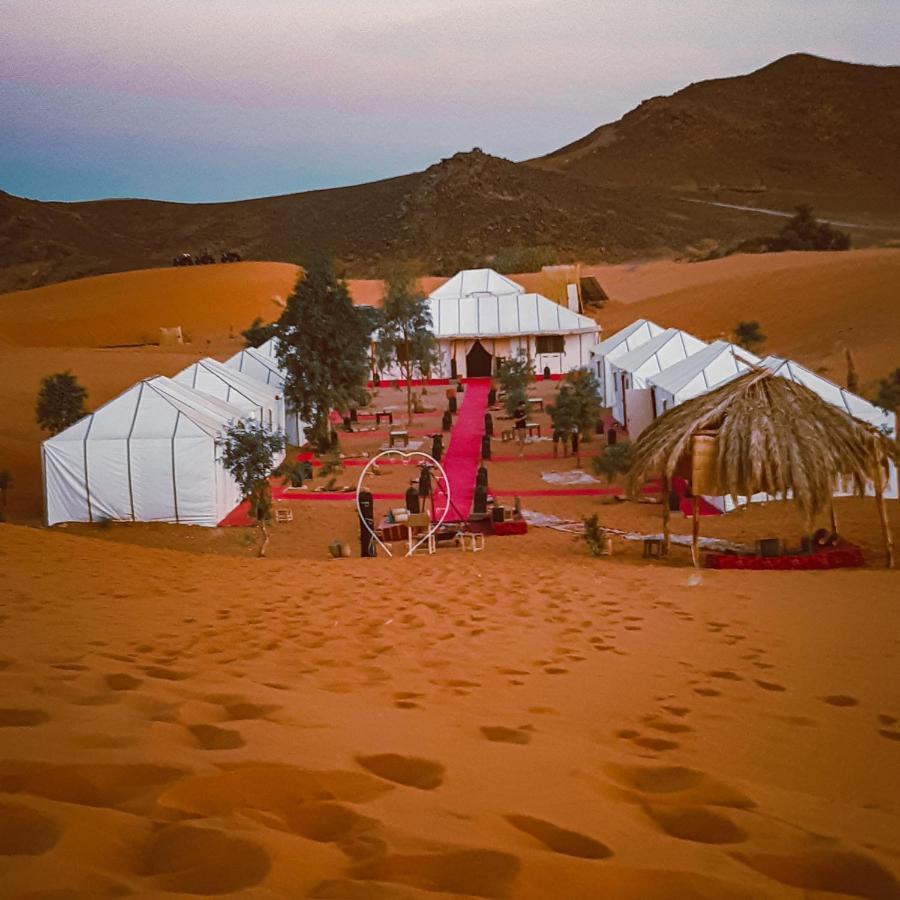 梅尔祖卡 Zahra Luxury Desert Camp酒店 外观 照片